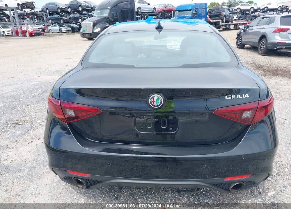 2017 ALFA ROMEO GIULIA TI RWD VIN: ZARFAECN7H7560165