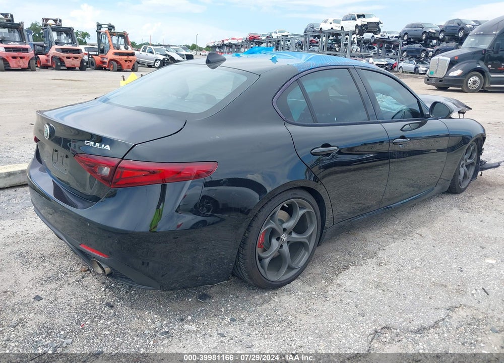 2017 ALFA ROMEO GIULIA TI RWD VIN: ZARFAECN7H7560165
