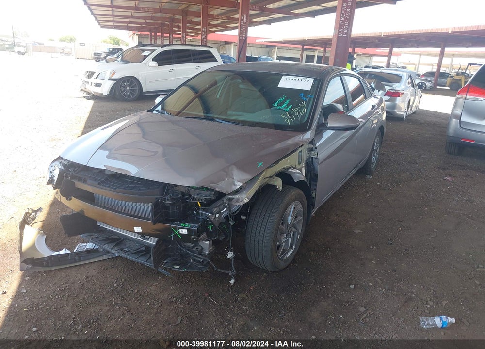 2024 HYUNDAI ELANTRA SEL VIN: KMHLM4DG9RU711469