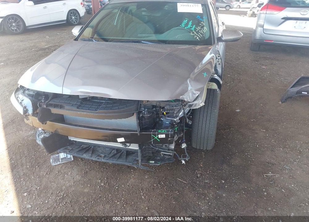 2024 HYUNDAI ELANTRA SEL VIN: KMHLM4DG9RU711469