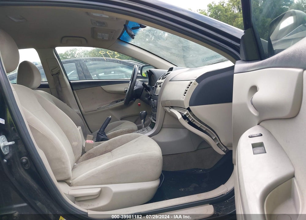2013 TOYOTA COROLLA LE VIN: 5YFBU4EE4DP112711
