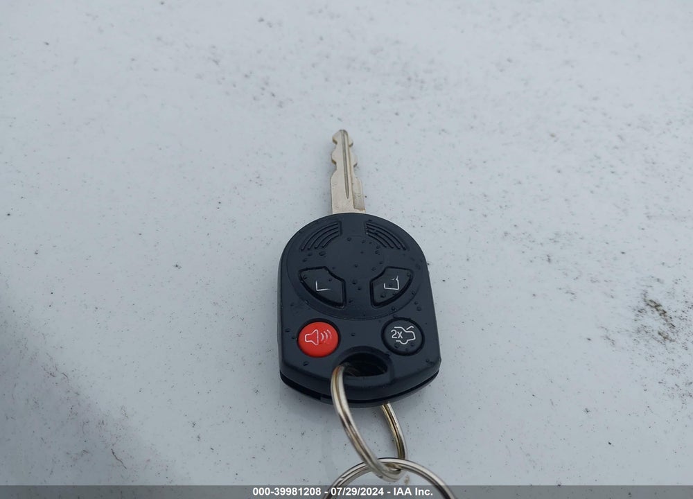 2008 FORD ESCAPE XLS VIN: 1FMCU92Z38KA42613