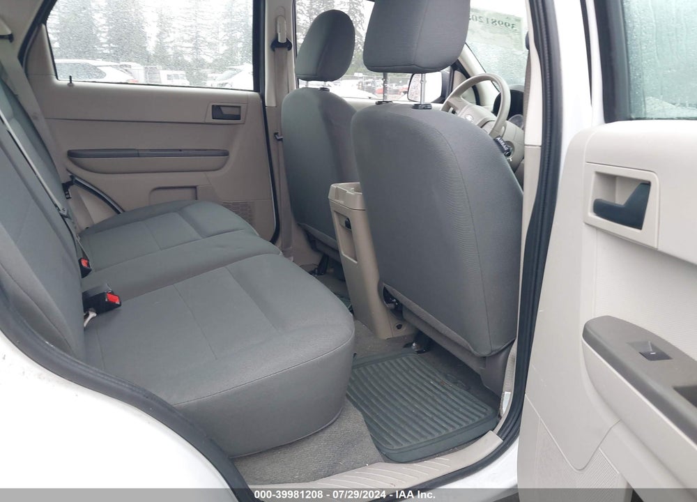 2008 FORD ESCAPE XLS VIN: 1FMCU92Z38KA42613
