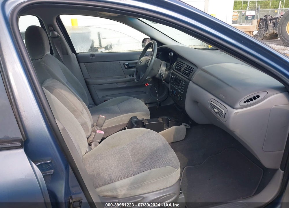 2000 FORD TAURUS SES VIN: 1FAFP5524YA174162