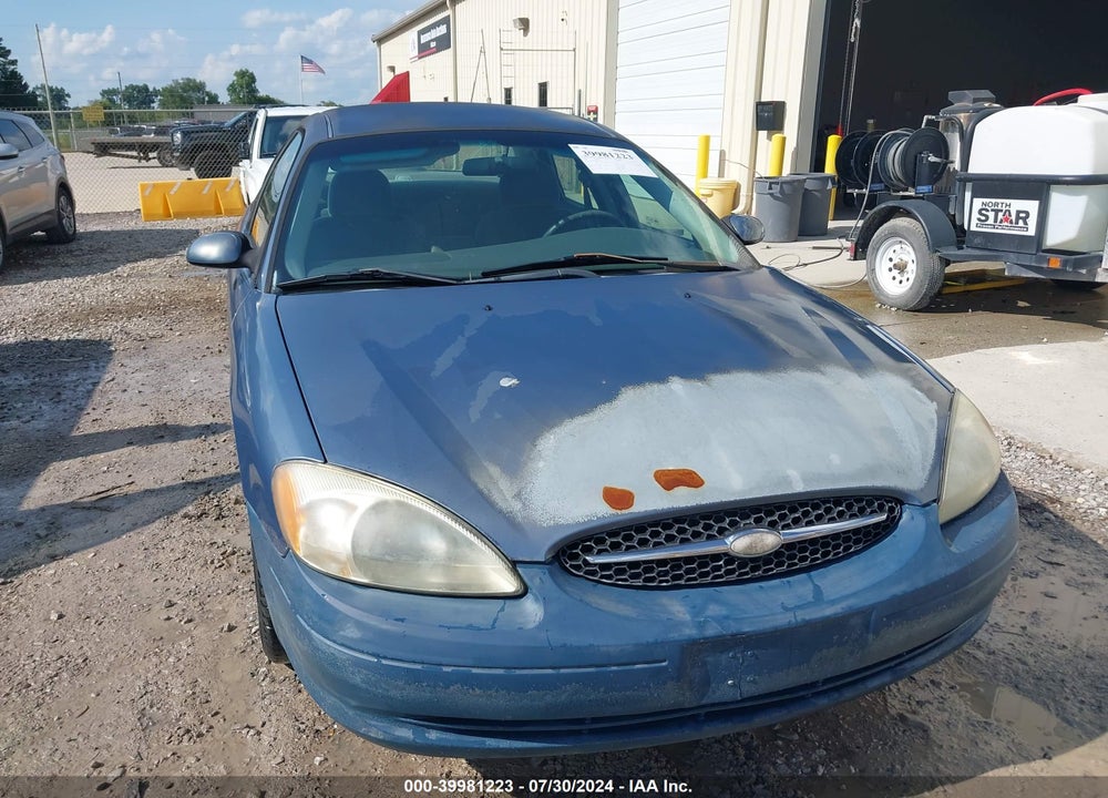 2000 FORD TAURUS SES VIN: 1FAFP5524YA174162