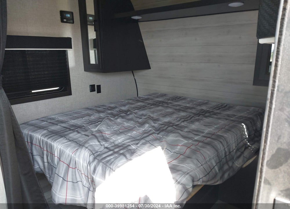 2022 JAYCO JAYFL184BH VIN: 1UJBJ0BL2N17Z0397