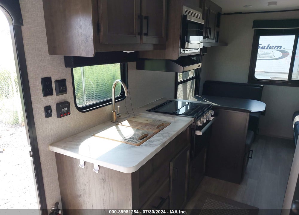 2022 JAYCO JAYFL184BH VIN: 1UJBJ0BL2N17Z0397