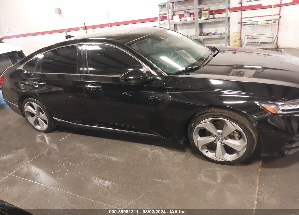 2018 HONDA ACCORD TOURING VIN: 1HGCV1F91JA009474