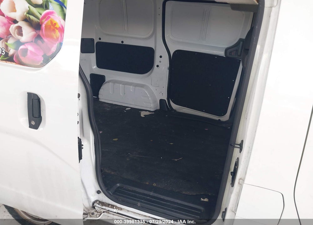 2015 NISSAN NV200 SV VIN: 3N6CM0KN7FK733994