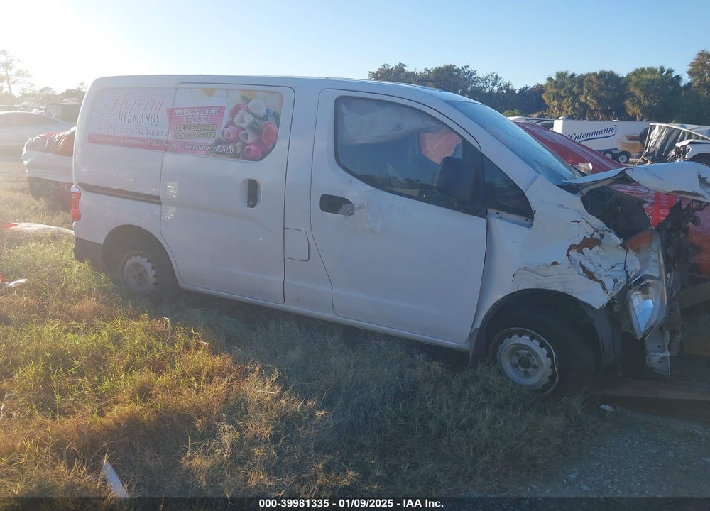 2015 NISSAN NV200 SV VIN: 3N6CM0KN7FK733994