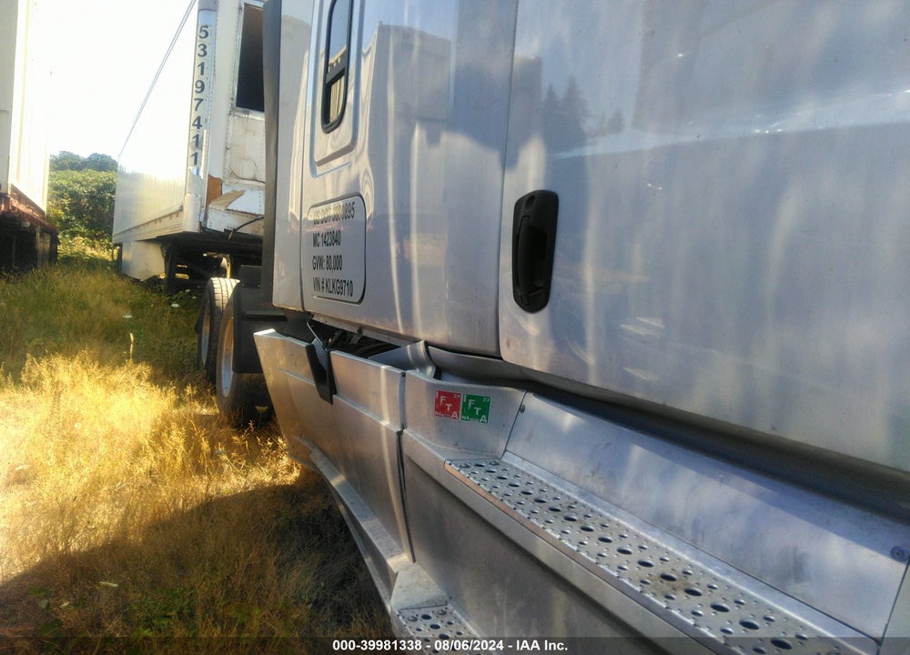 2019 FREIGHTLINER NEW CASCADIA 126 VIN: 1FUJHHDR0KLKG9710