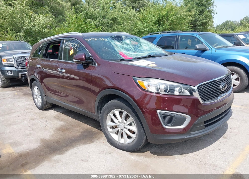 2018 KIA SORENTO 2.4L LX VIN: 5XYPG4A32JG349800