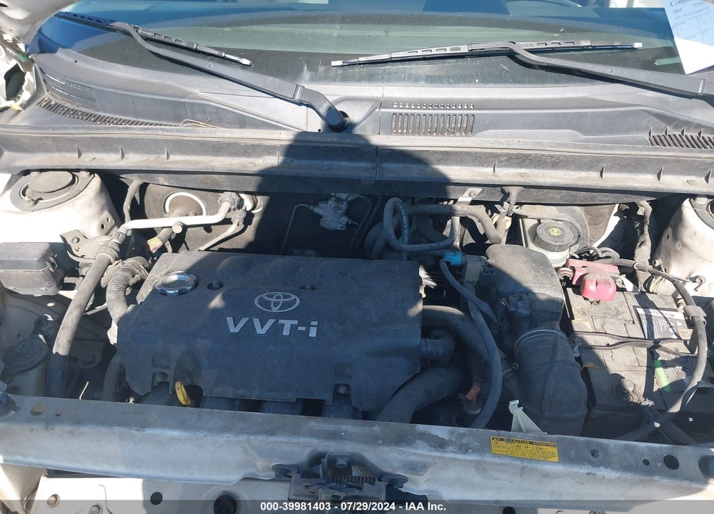 2004 SCION XB VIN: JTLKT324440145781