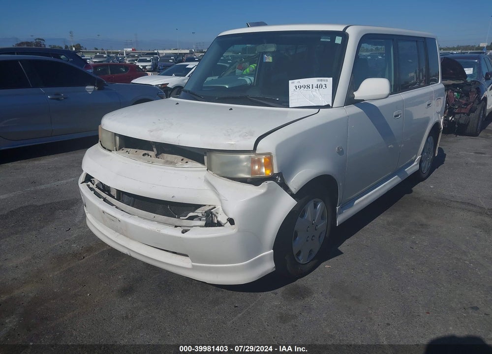 2004 SCION XB VIN: JTLKT324440145781