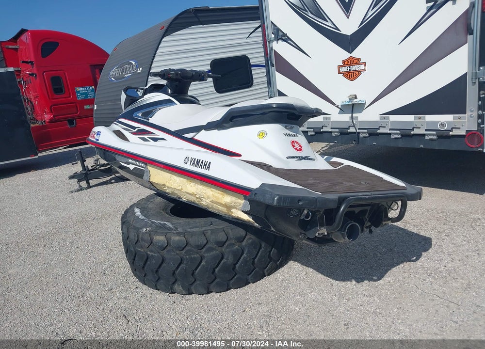 2015 YAMA VX 1100APB VIN: YAMA3835C515