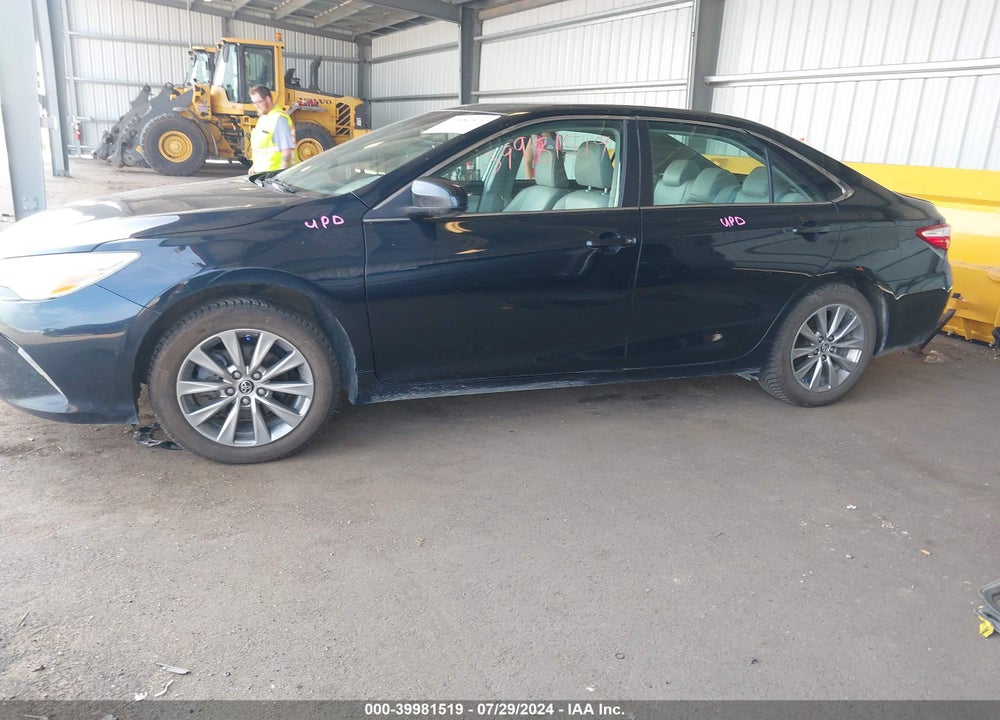 2015 TOYOTA CAMRY XLE VIN: 4T1BF1FK4FU898976