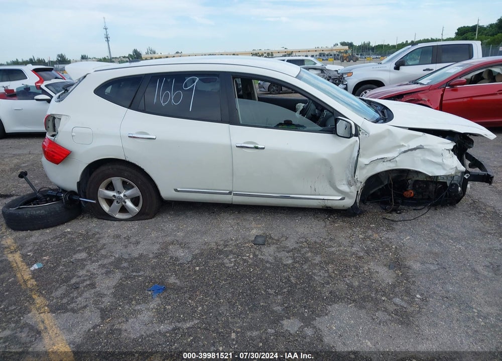 2013 NISSAN ROGUE S VIN: JN8AS5MT6DW511669
