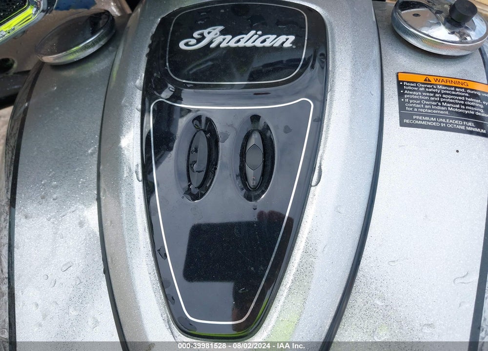 2018 INDIAN MOTORCYCLE CO. CHIEFTAIN ELITE VIN: 56KTCEAA5J3363283