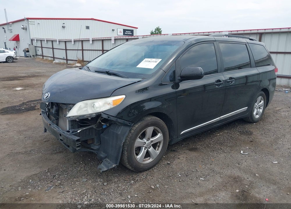 2013 TOYOTA SIENNA LE V6 8 PASSENGER VIN: 5TDKK3DC2DS393575