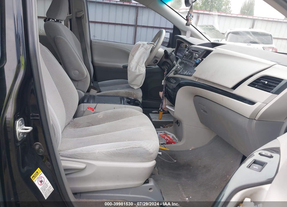 2013 TOYOTA SIENNA LE V6 8 PASSENGER VIN: 5TDKK3DC2DS393575