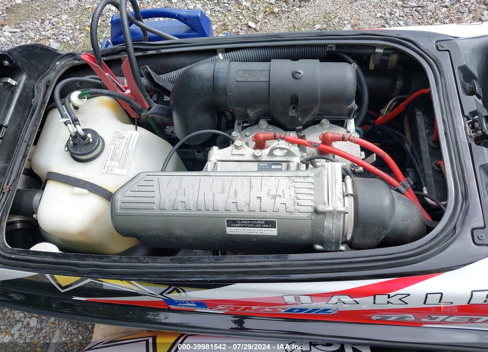 2013 YAMAHA SUPERJET VIN: YAMH0131D313