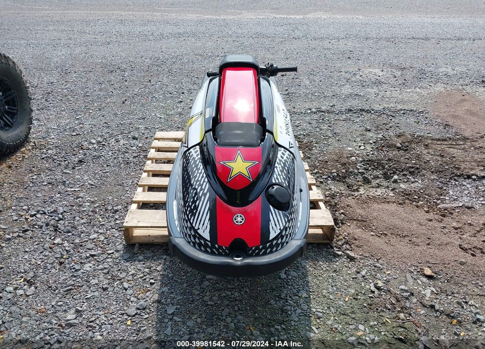 2013 YAMAHA SUPERJET VIN: YAMH0131D313