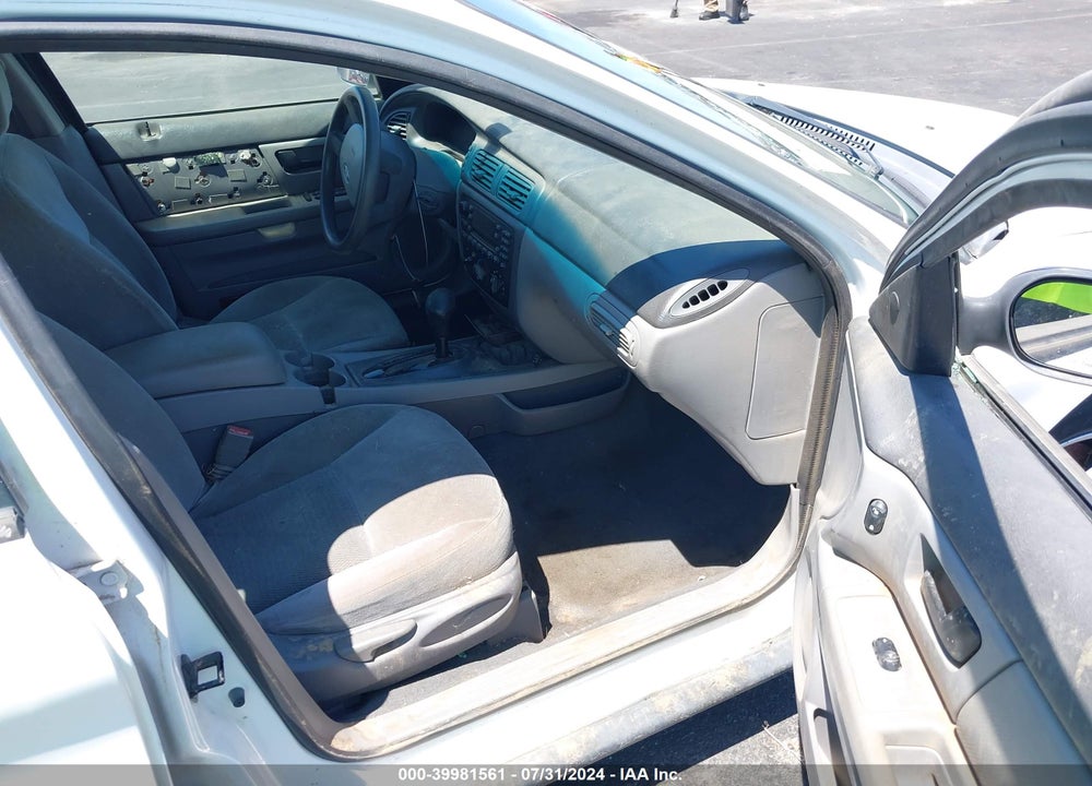 2007 FORD TAURUS SE VIN: 1FAFP53U67A138038