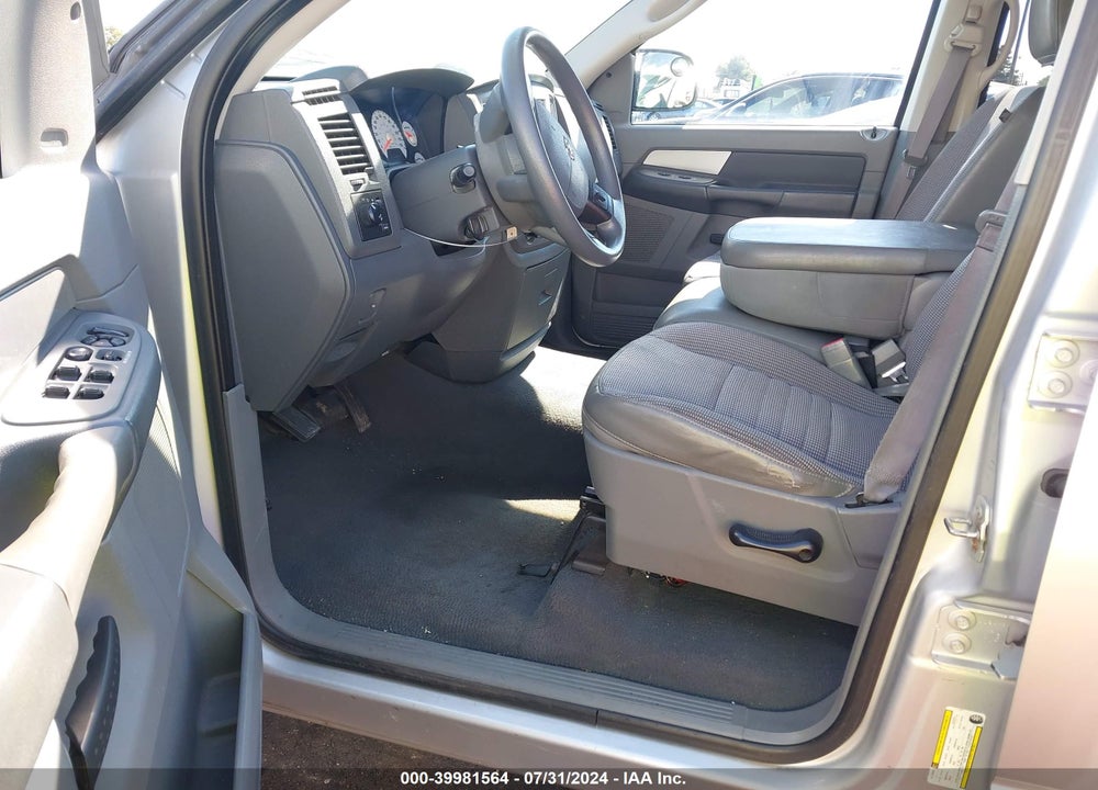 2008 DODGE RAM 1500 SLT VIN: 1D7HU18N38S557116