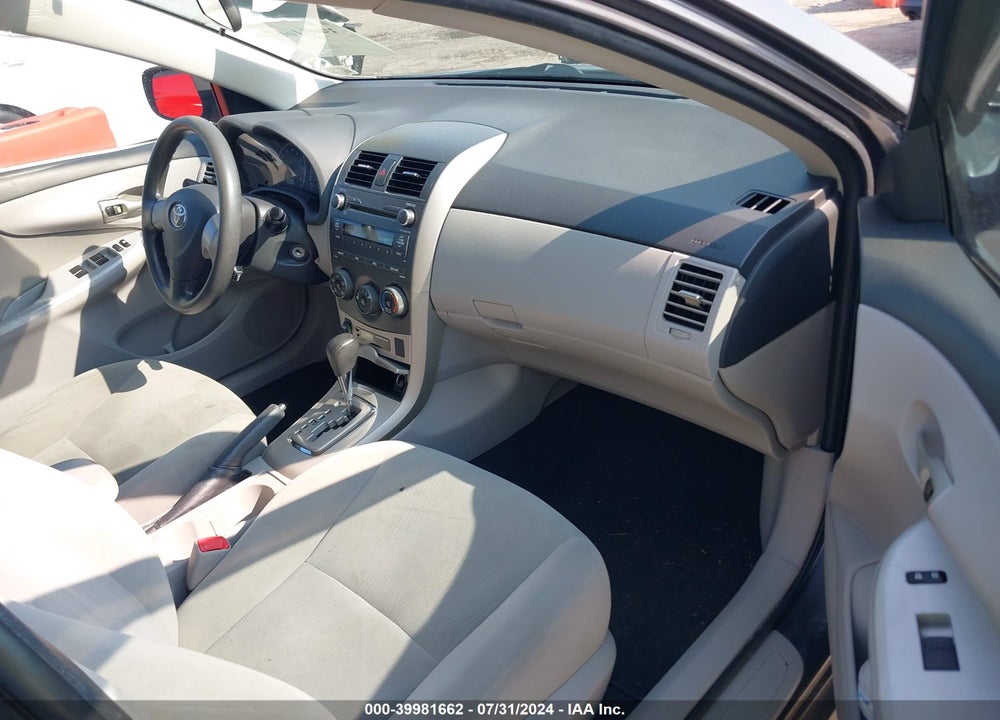 2011 TOYOTA COROLLA LE VIN: 2T1BU4EE0BC694111