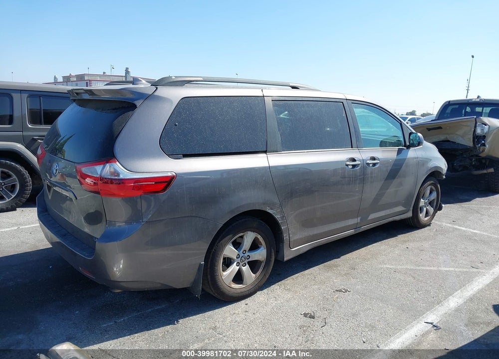 2019 TOYOTA SIENNA LE 8 PASSENGER VIN: 5TDKZ3DC1KS970203