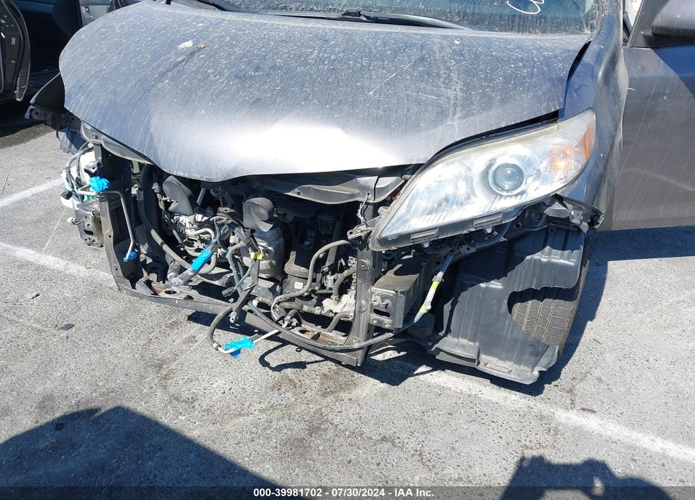 2019 TOYOTA SIENNA LE 8 PASSENGER VIN: 5TDKZ3DC1KS970203