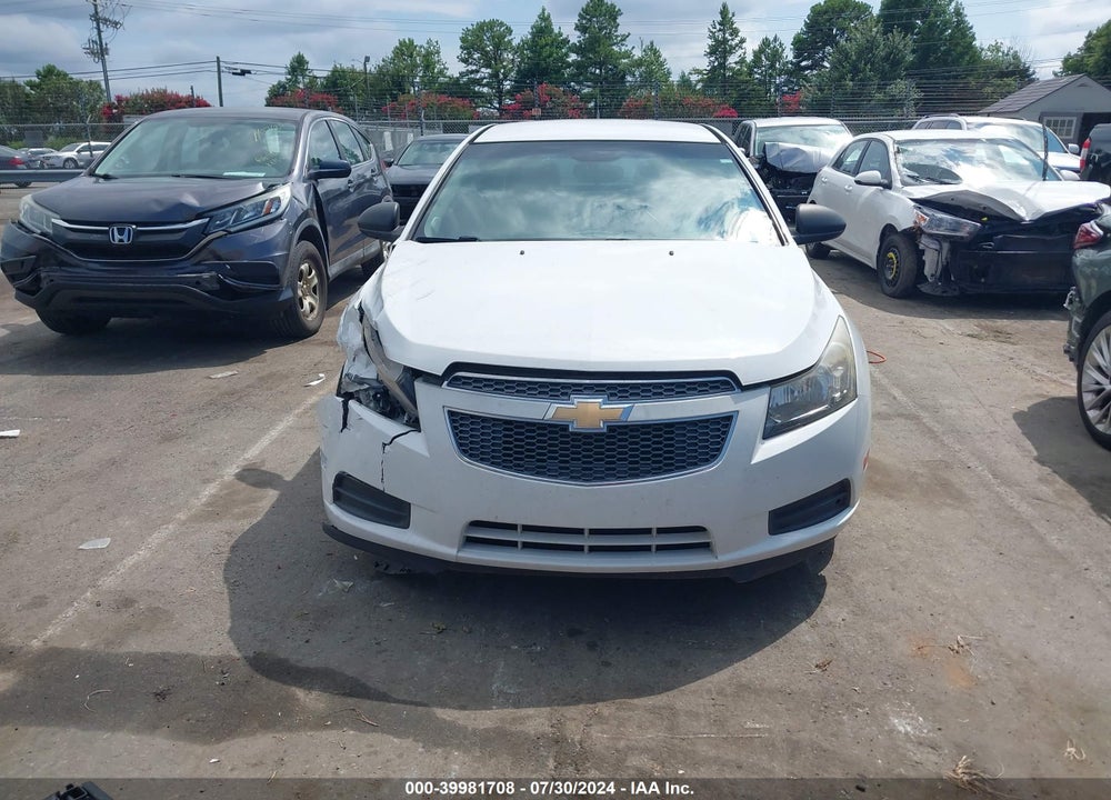 2014 CHEVROLET CRUZE LS AUTO VIN: 1G1PA5SH6E7105631