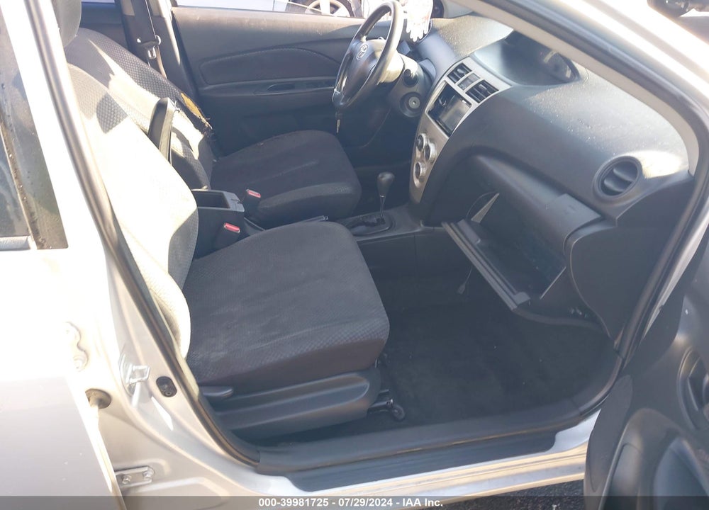 2008 TOYOTA YARIS VIN: JTDBT923281267528