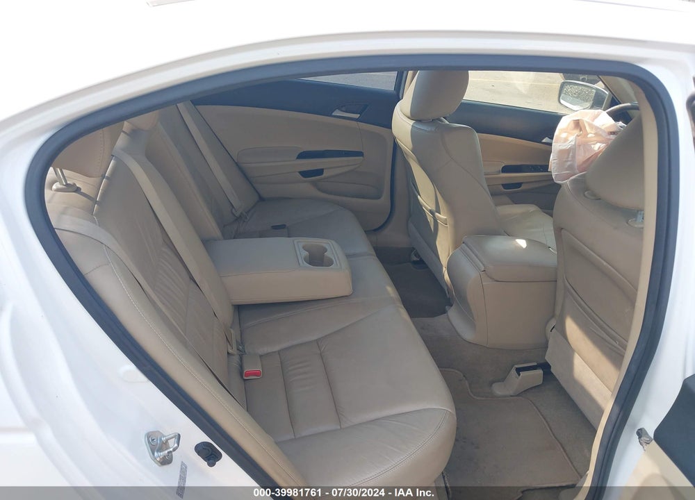 2012 HONDA ACCORD 2.4 SE VIN: 1HGCP2F64CA189039