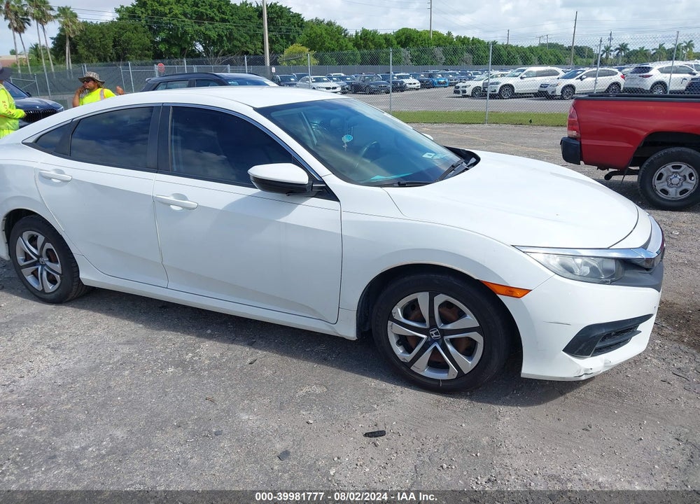 2018 HONDA CIVIC LX VIN: 2HGFC2F53JH591195