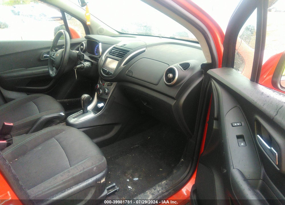 2015 CHEVROLET TRAX LT VIN: KL7CJRSB2FB064368
