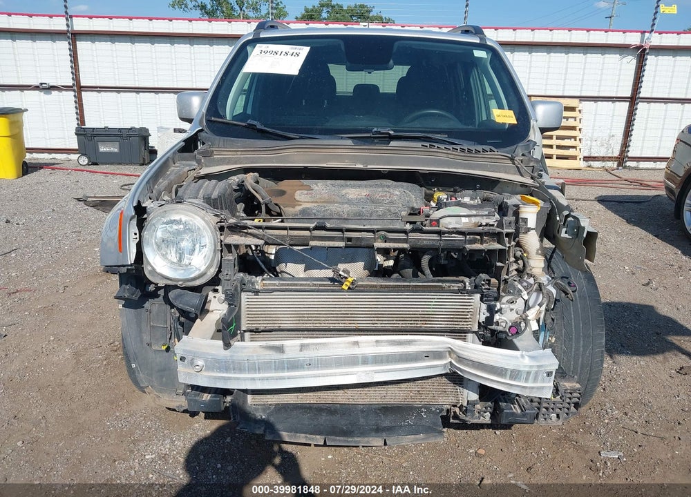 2018 JEEP RENEGADE LATITUDE FWD VIN: ZACCJABB6JPJ19114