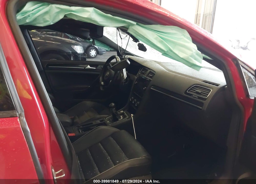 2018 VOLKSWAGEN GOLF R 2.0T W/DCC NAVIGATION VIN: WVWWF7AU5JW188127