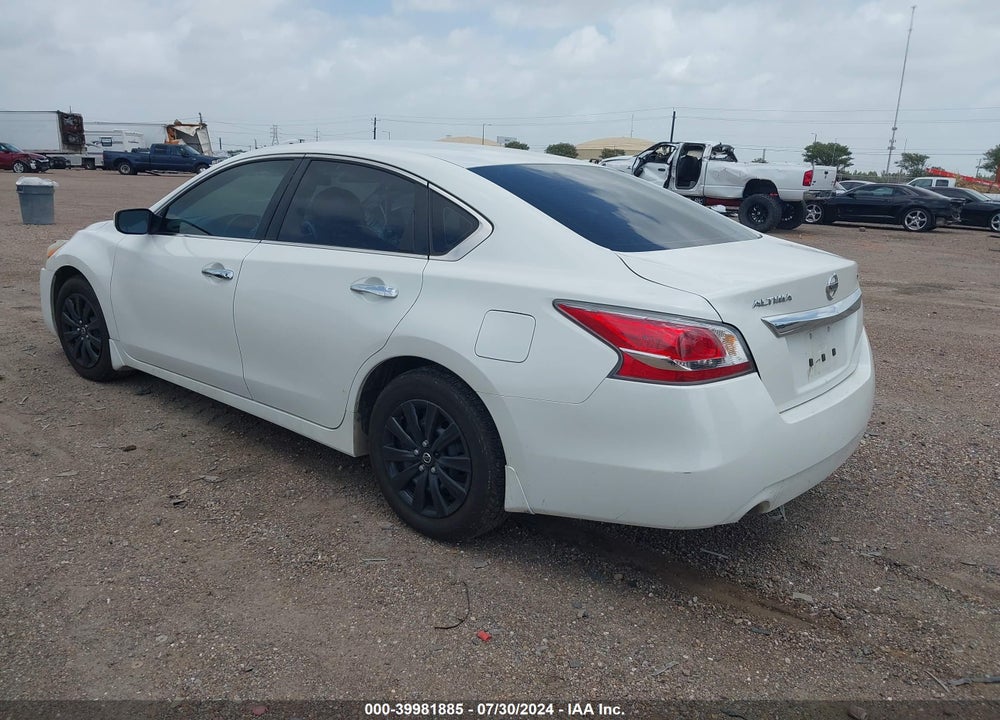 2015 NISSAN ALTIMA VIN: 1N4AL3AP7FN372607