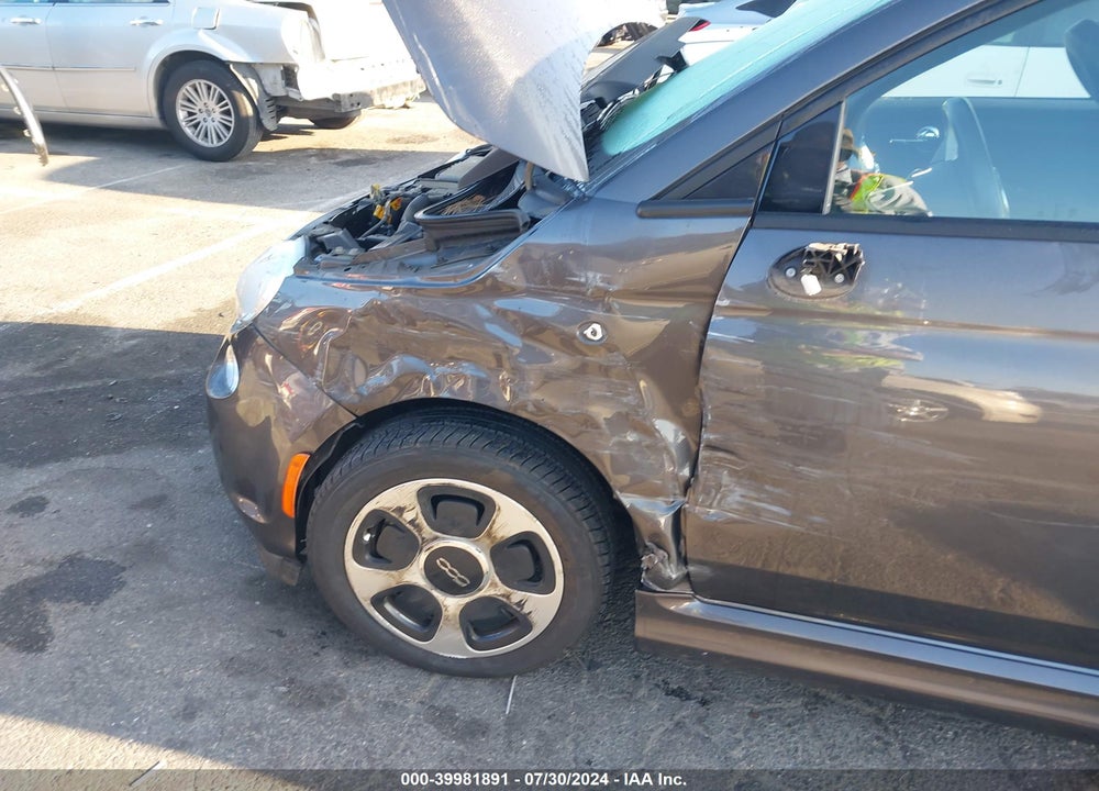 2018 FIAT 500E BATTERY ELECTRIC VIN: 3C3CFFGE4JT377486