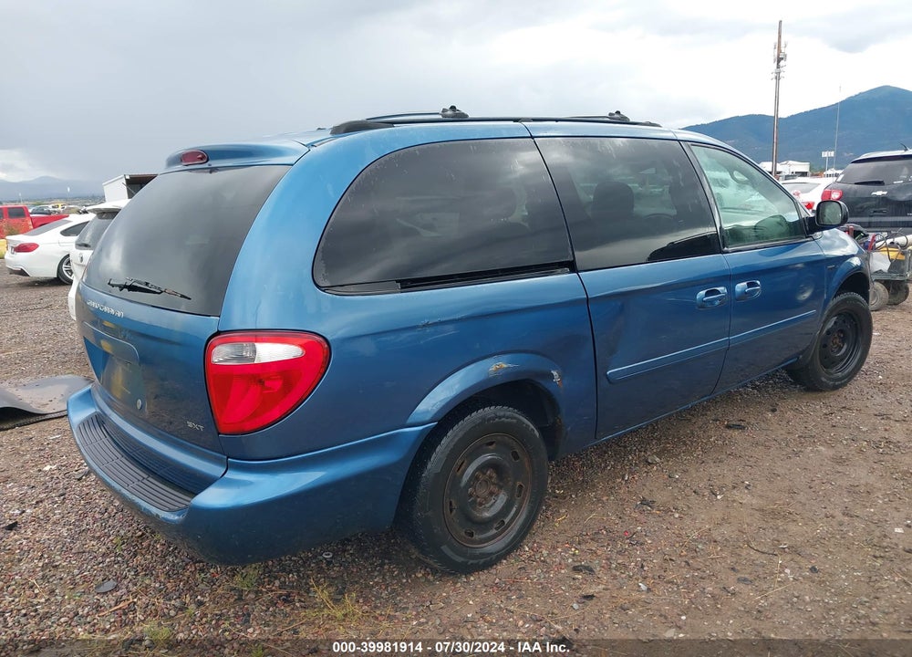 2005 DODGE GRAND CARAVAN SXT VIN: 2D4GP44L15R283093