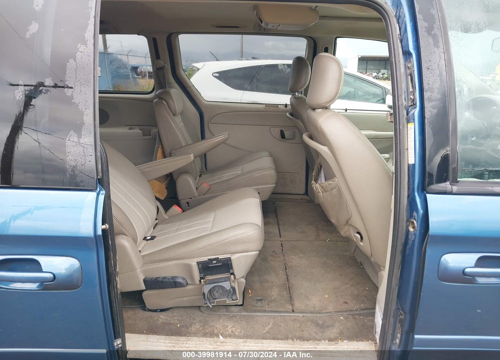 2005 DODGE GRAND CARAVAN SXT VIN: 2D4GP44L15R283093