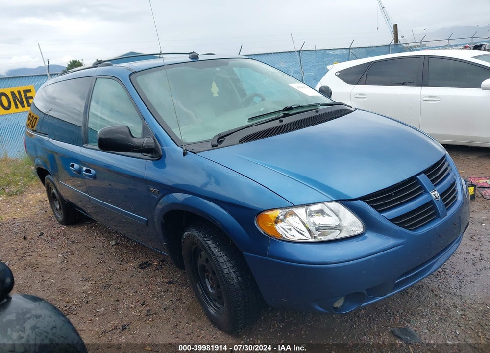 2005 DODGE GRAND CARAVAN SXT VIN: 2D4GP44L15R283093
