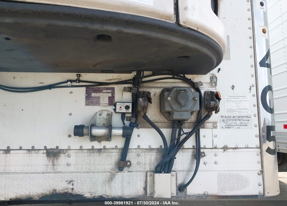2016 UTILITY TRAILER MFG --- VIN: 1UYVS2536GU412846