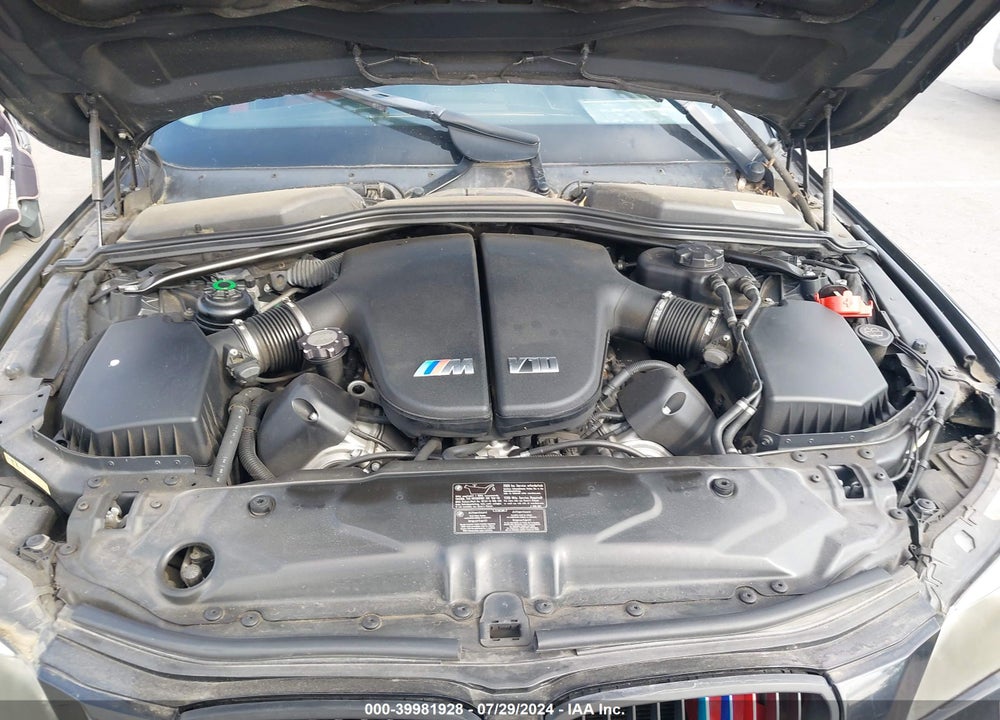2006 BMW M5 VIN: WBSNB93576CX06605