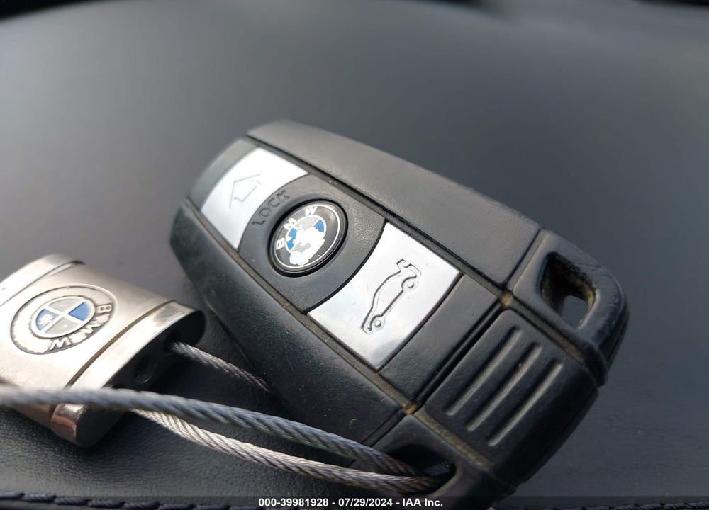 2006 BMW M5 VIN: WBSNB93576CX06605
