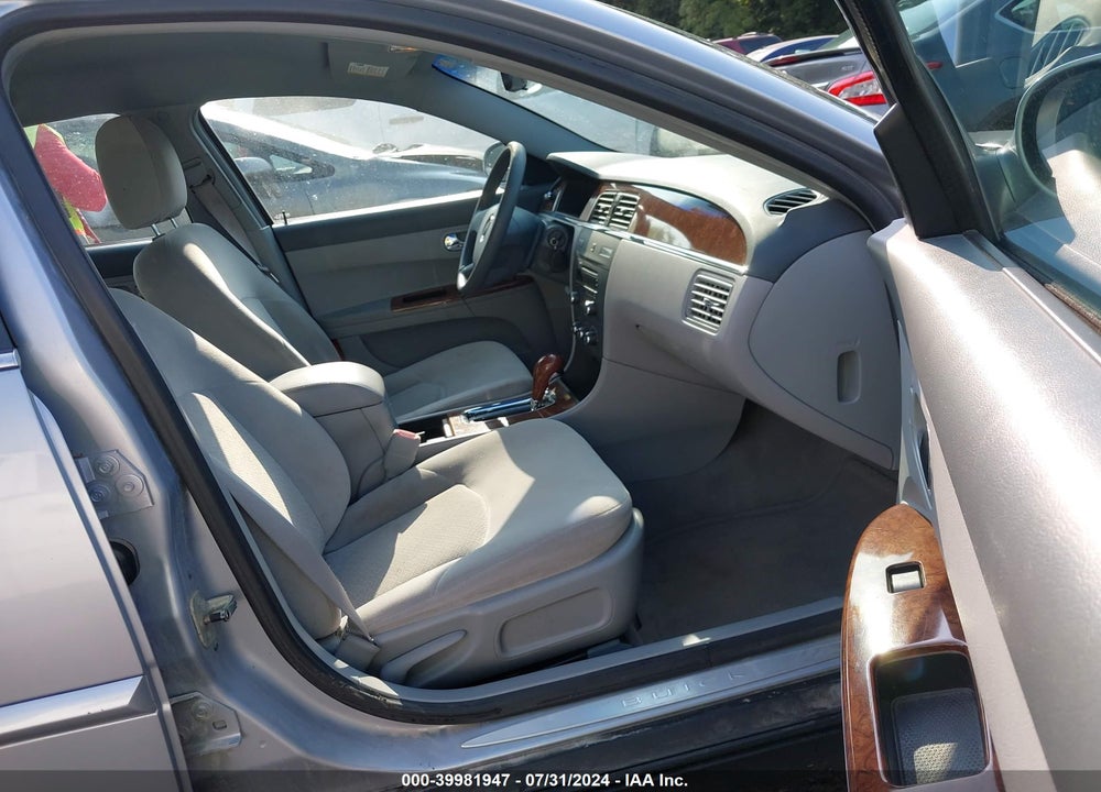2005 BUICK LACROSSE CX VIN: 2G4WC532951300381