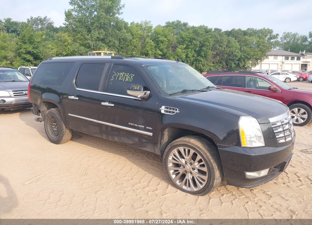 2011 CADILLAC ESCALADE ESV PREMIUM VIN: 1GYS4JEF2BR160857