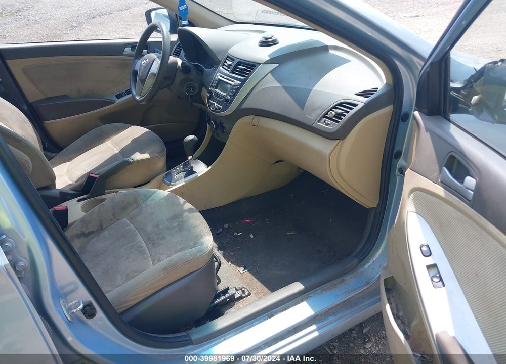 2013 HYUNDAI ACCENT GLS VIN: KMHCT4AEXDU553688