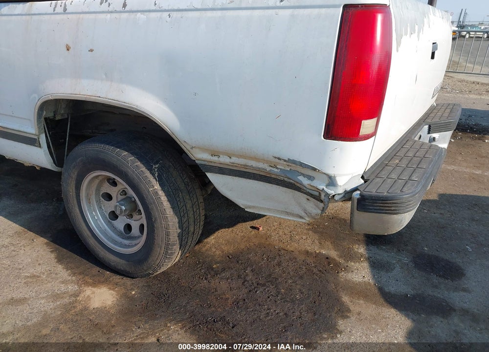 1998 CHEVROLET C1500 FLEETSIDE VIN: 2GCEC19M7W1280876
